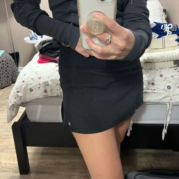 Lululemon Skort - Picture 3 of 3